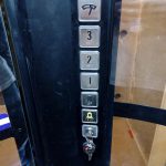 Панель управления лифтом